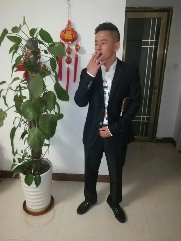 男人三十而立的第二张照片--洛阳相亲服务中心