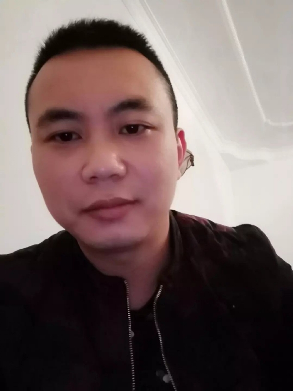 喜闻香气的第一张照片--洛阳相亲服务中心