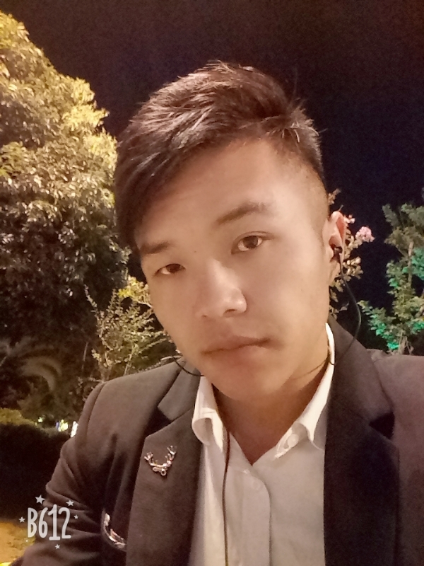 只求一陪伴的第一张照片--洛阳相亲服务中心