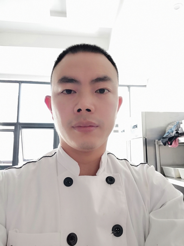 剑客段狼的第一张照片--洛阳相亲服务中心