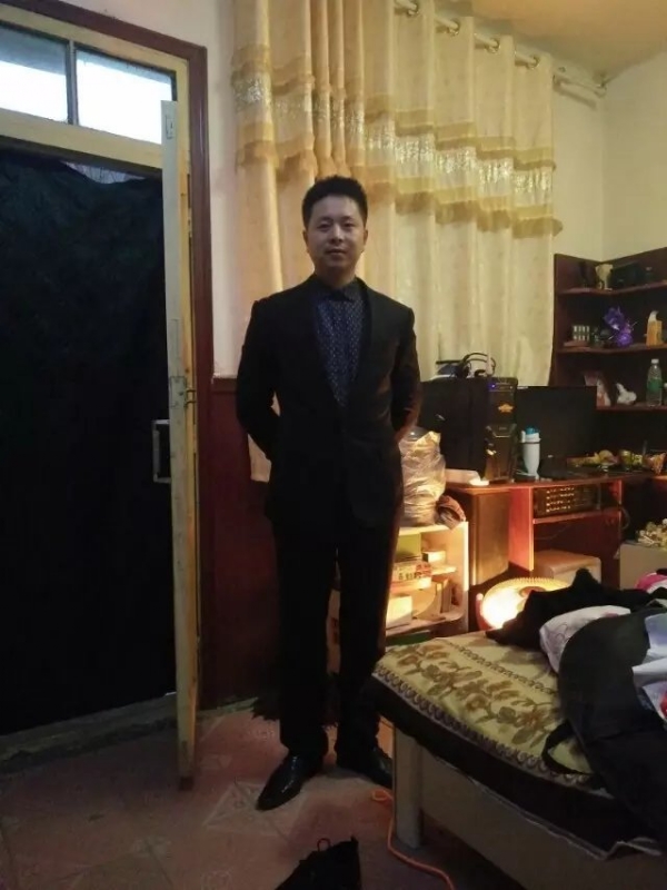 亮亮的第一张照片--洛阳相亲服务中心