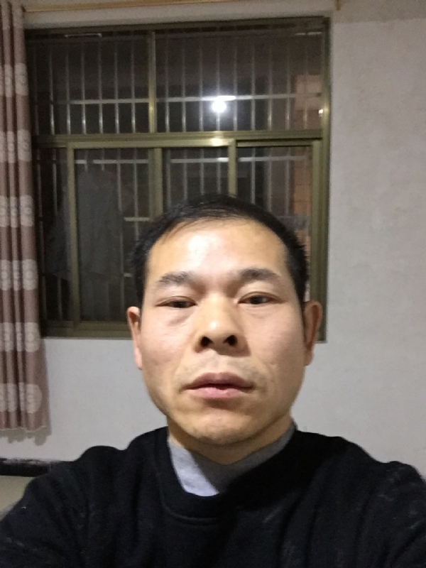徐徐清风的第一张照片--洛阳相亲服务中心
