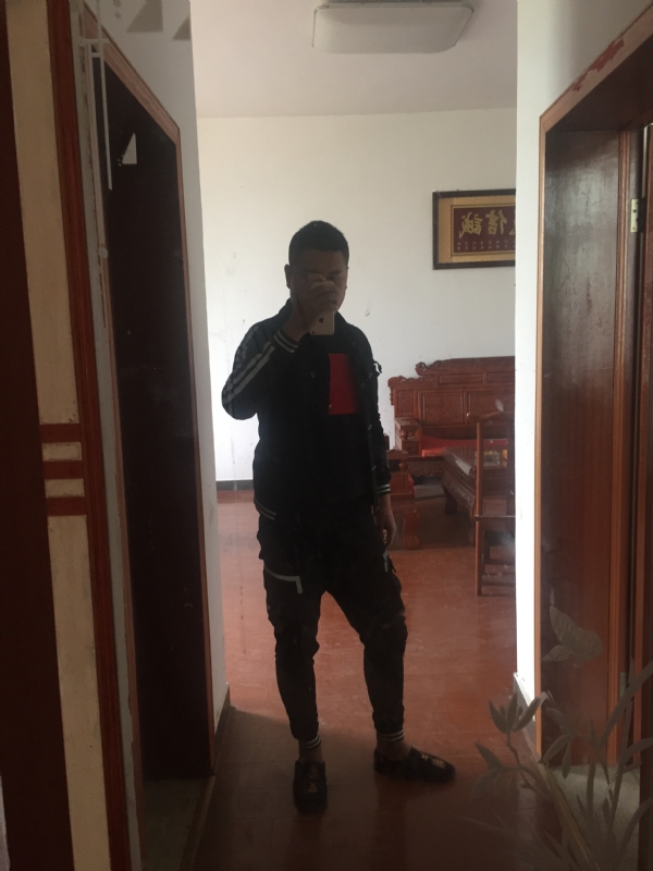 MC无所畏惧的第一张照片--洛阳相亲服务中心