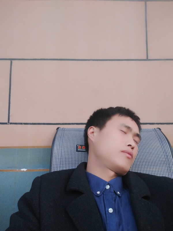 有钱爱情才能长久的第一张照片--洛阳相亲服务中心