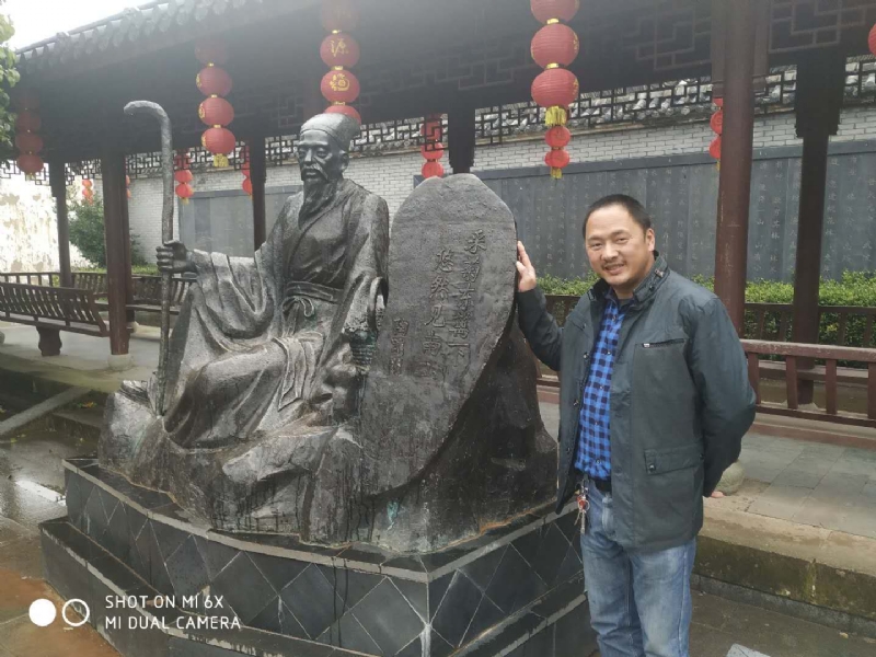 王鑫的第一张照片--洛阳相亲服务中心