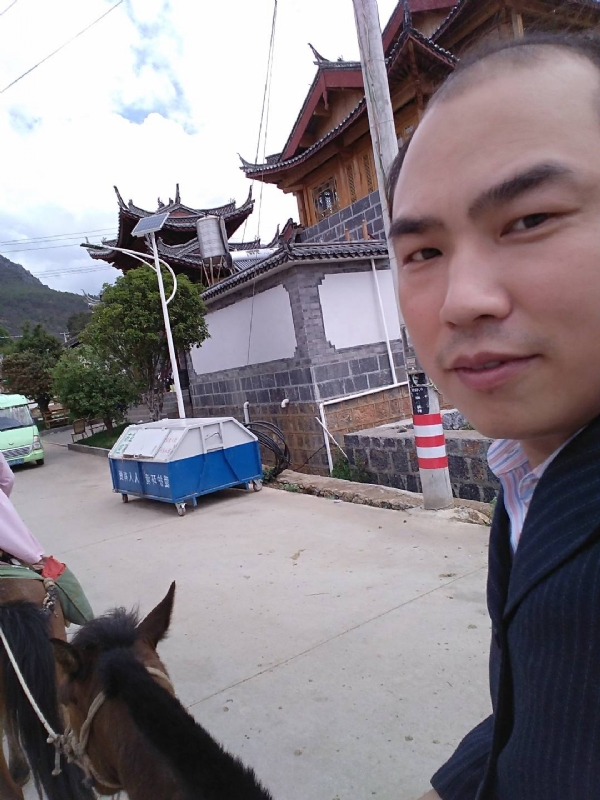当代军人的第一张照片--洛阳相亲服务中心