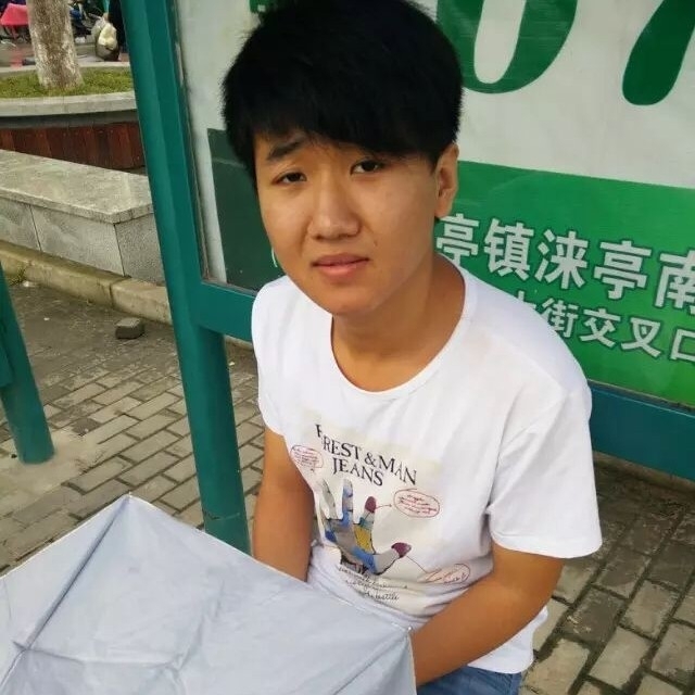 小丁的第一张照片--洛阳相亲服务中心
