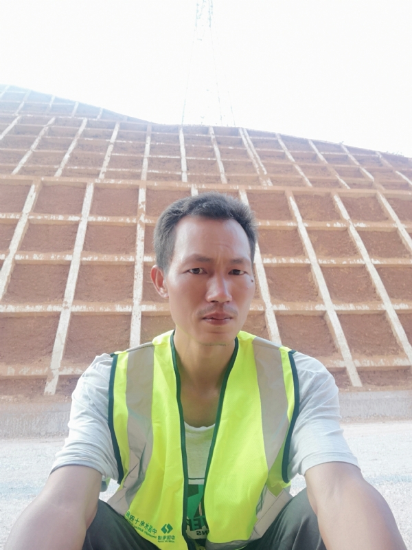 哥们的第一张照片--洛阳相亲服务中心