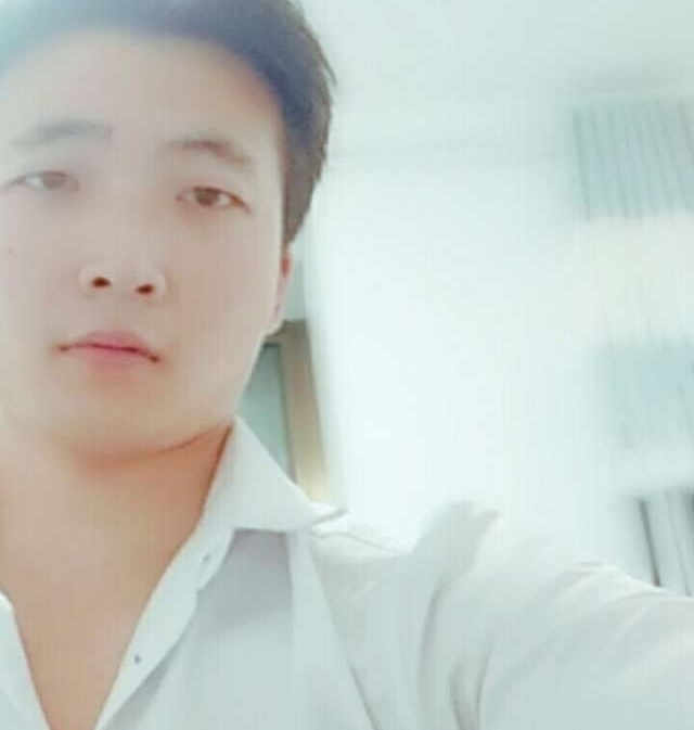 华英雄的第一张照片--洛阳相亲服务中心