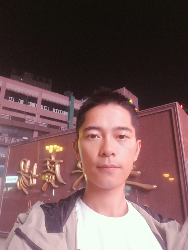 重庆小林的第一张照片--洛阳相亲服务中心