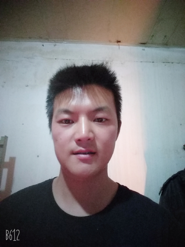 风轻云淡的第一张照片--洛阳相亲服务中心