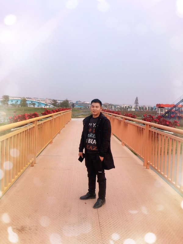 清风的第二张照片--洛阳相亲服务中心