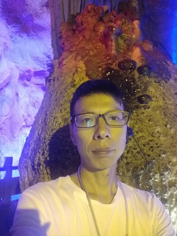 红叶的第一张照片--洛阳相亲服务中心