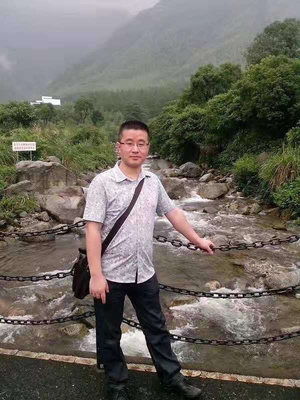 淡定牛魔王的第三张照片--洛阳相亲服务中心