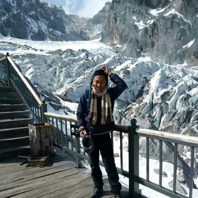 眯眯的第一张照片--洛阳相亲服务中心