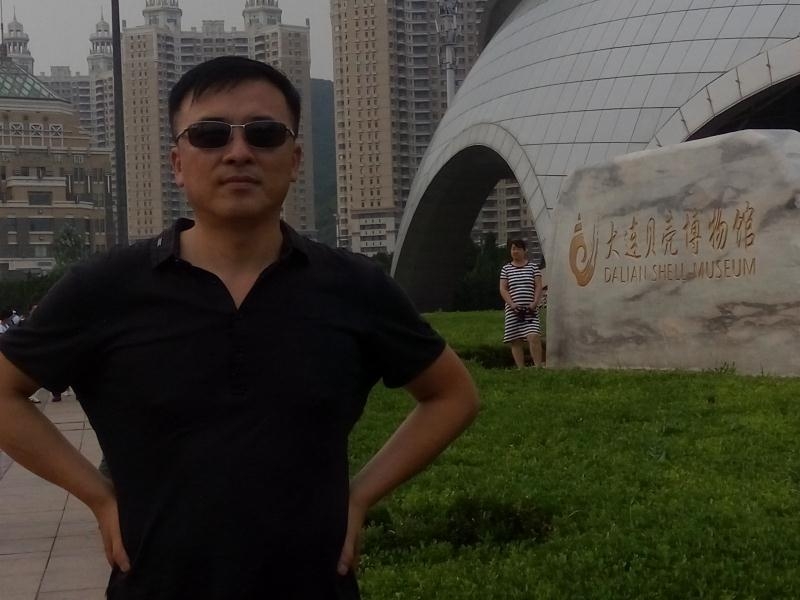 豁达的第一张照片--洛阳相亲服务中心