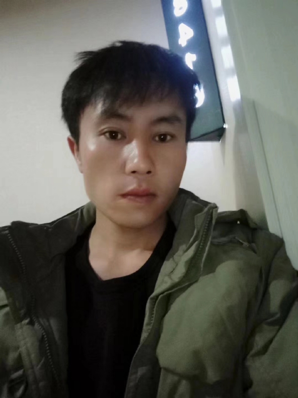 槑头槑脑的第一张照片--洛阳相亲服务中心