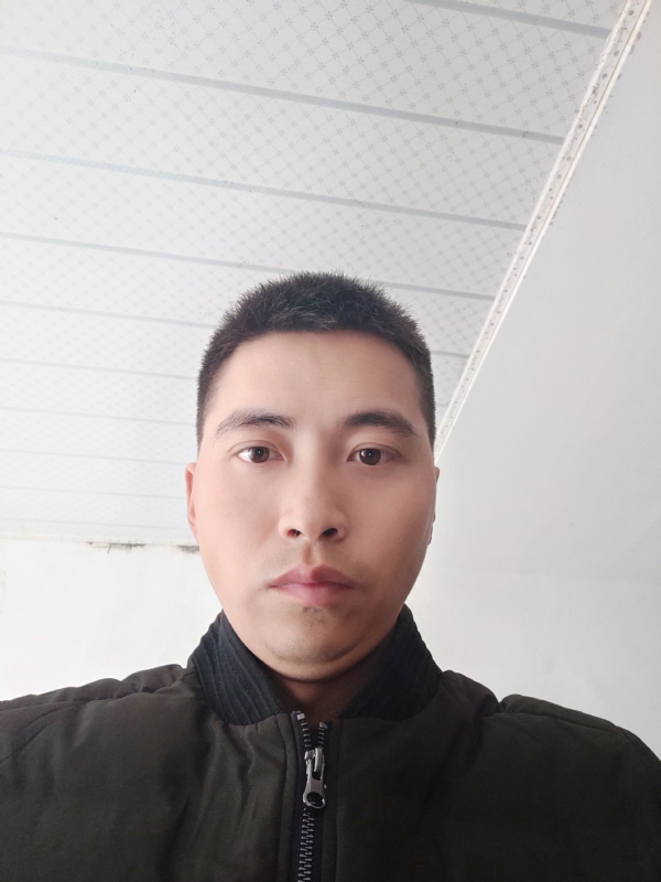 远望星空的第一张照片--洛阳相亲服务中心