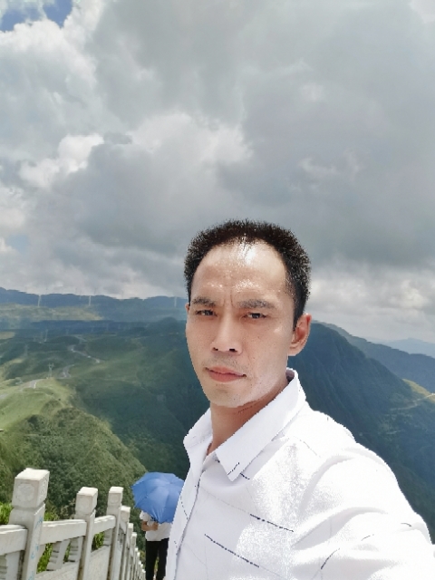 LXZ的第一张照片--洛阳相亲服务中心