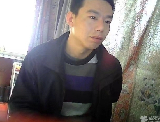 向钱奔跑的第一张照片--洛阳相亲服务中心