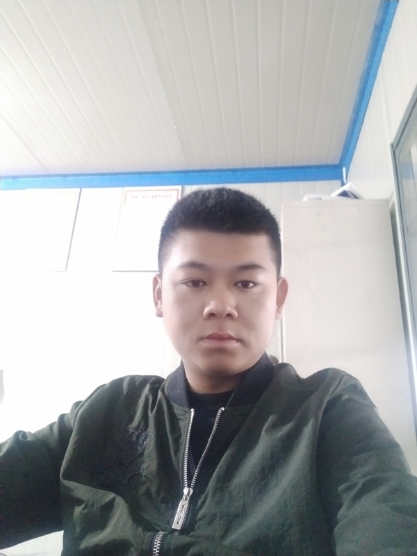 少校的第一张照片--洛阳相亲服务中心