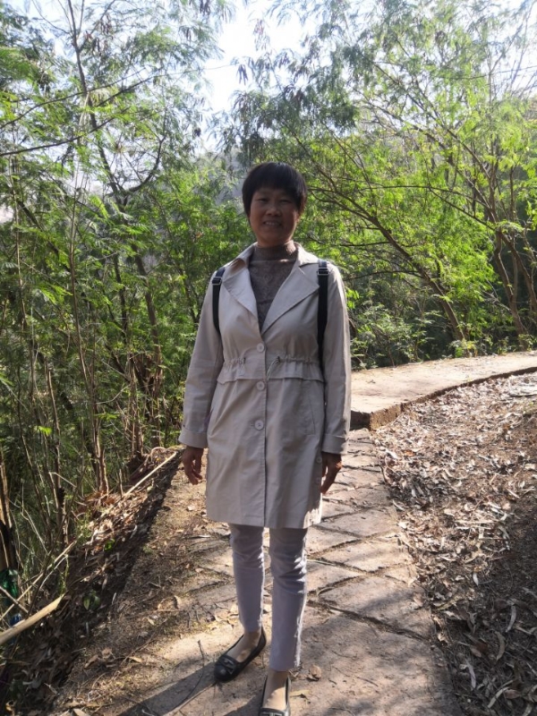 兰草的第一张照片--洛阳相亲服务中心