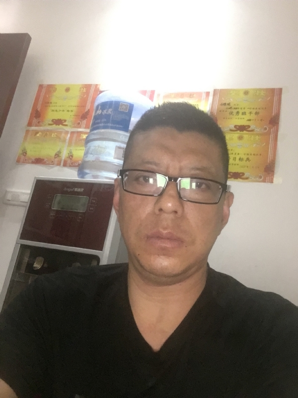 牵手的第一张照片--洛阳相亲服务中心