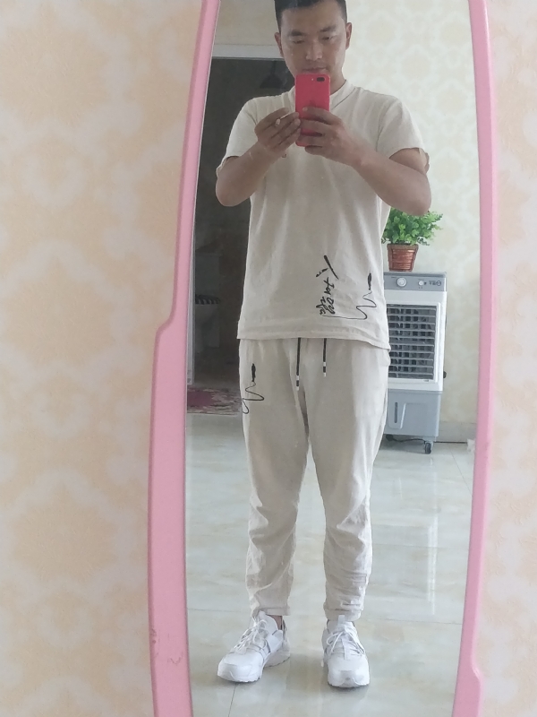 一天一根烟的第二张照片--洛阳相亲服务中心