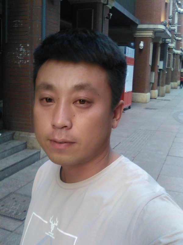 冰冷的心的第一张照片--洛阳相亲服务中心