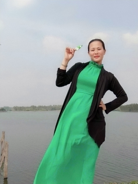 李梅的第二张照片--洛阳相亲服务中心