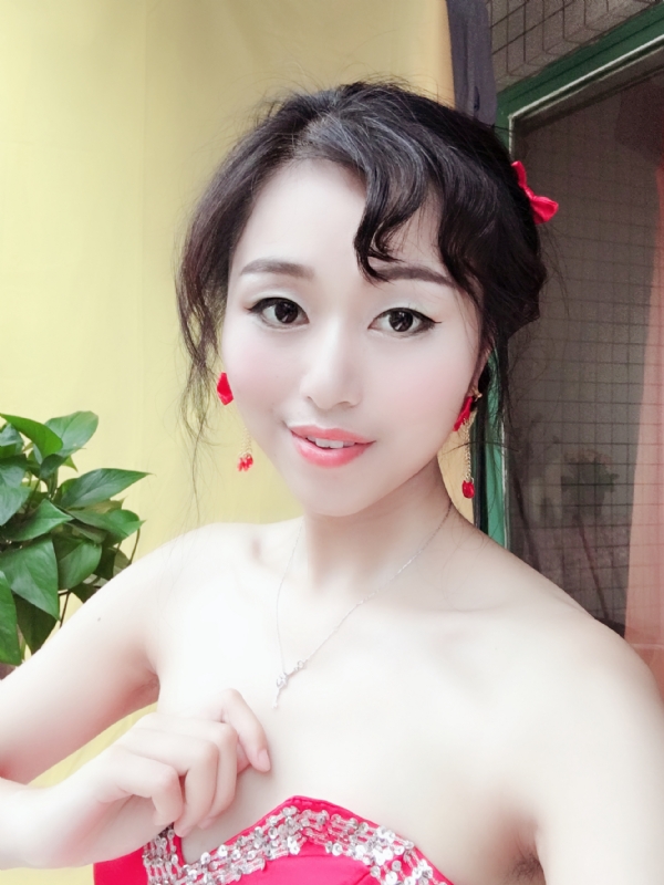 薇薇的第一张照片--洛阳相亲服务中心