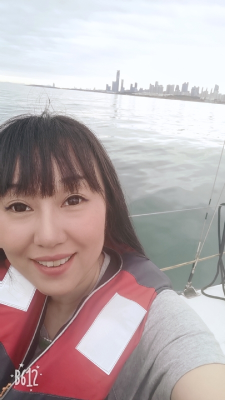 月的第二张照片--洛阳相亲服务中心