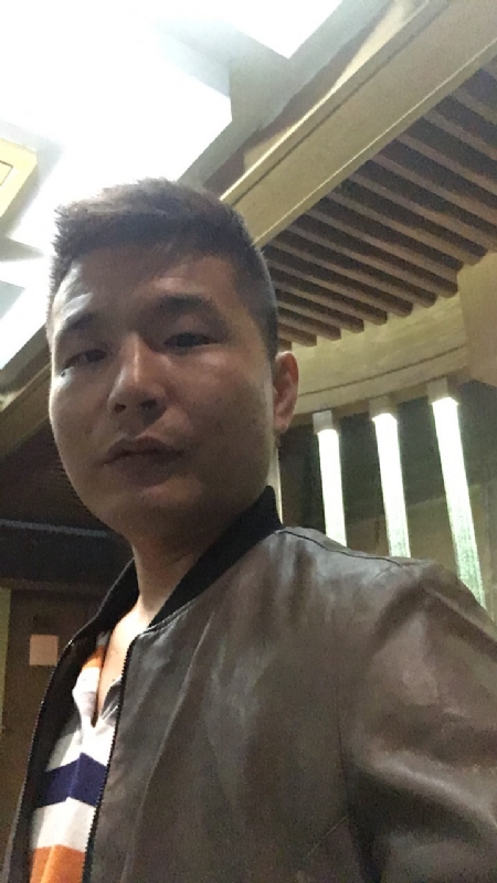 古月的第三张照片--洛阳相亲服务中心