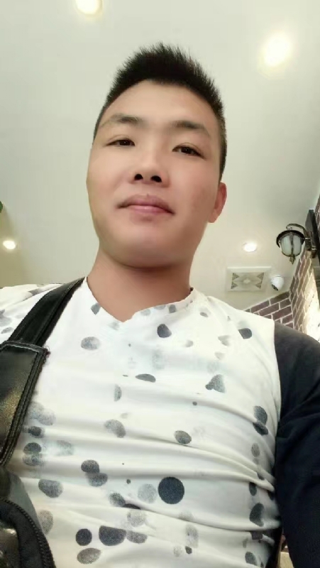 吃生蚝的小乖乖的第一张照片--洛阳相亲服务中心