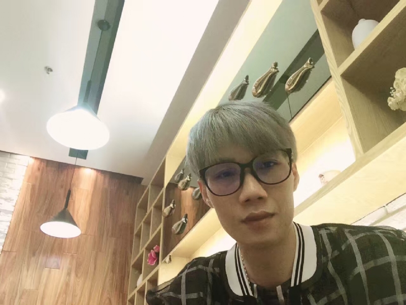 黄峰的第二张照片--洛阳相亲服务中心