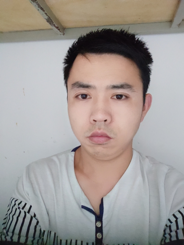老男孩的第一张照片--洛阳相亲服务中心
