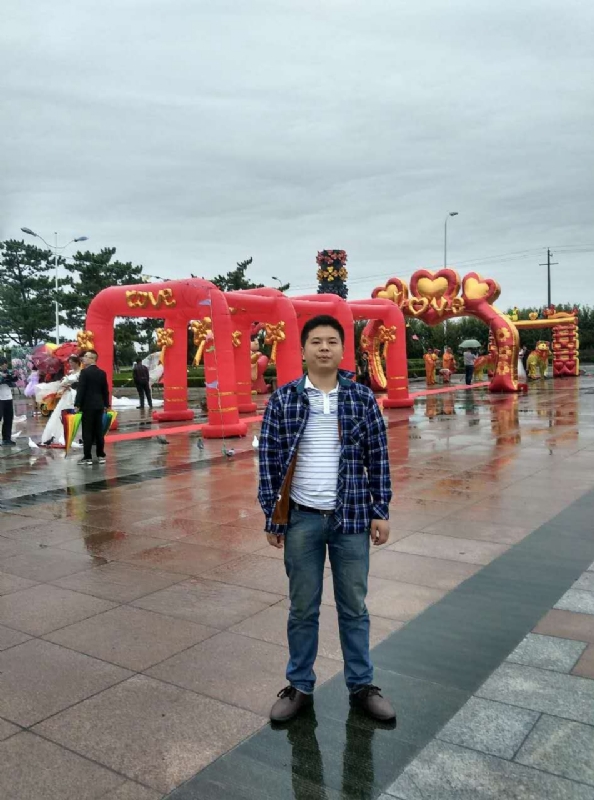 在奋斗的第三张照片--洛阳相亲服务中心