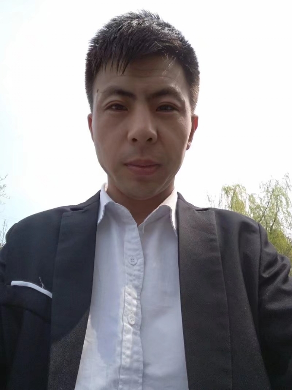 许以飞翔的第一张照片--洛阳相亲服务中心