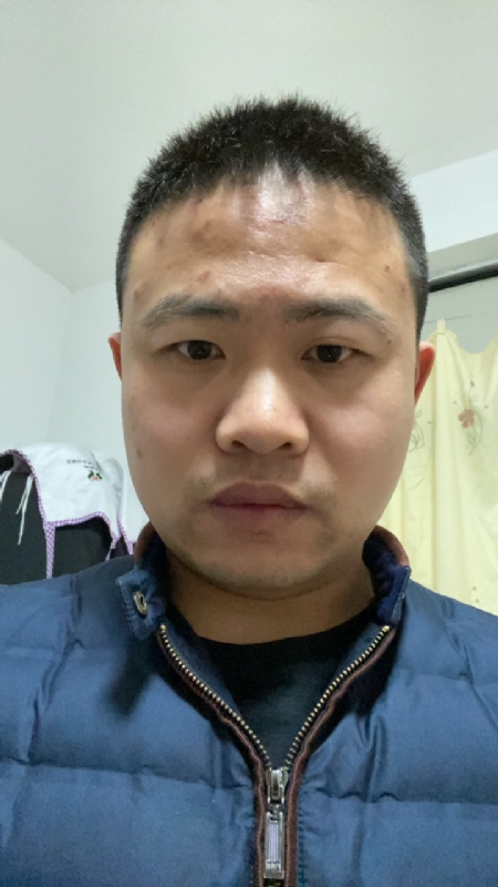 苹果的第一张照片--洛阳相亲服务中心