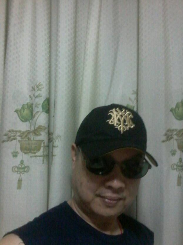 时尚厨男的第一张照片--洛阳相亲服务中心