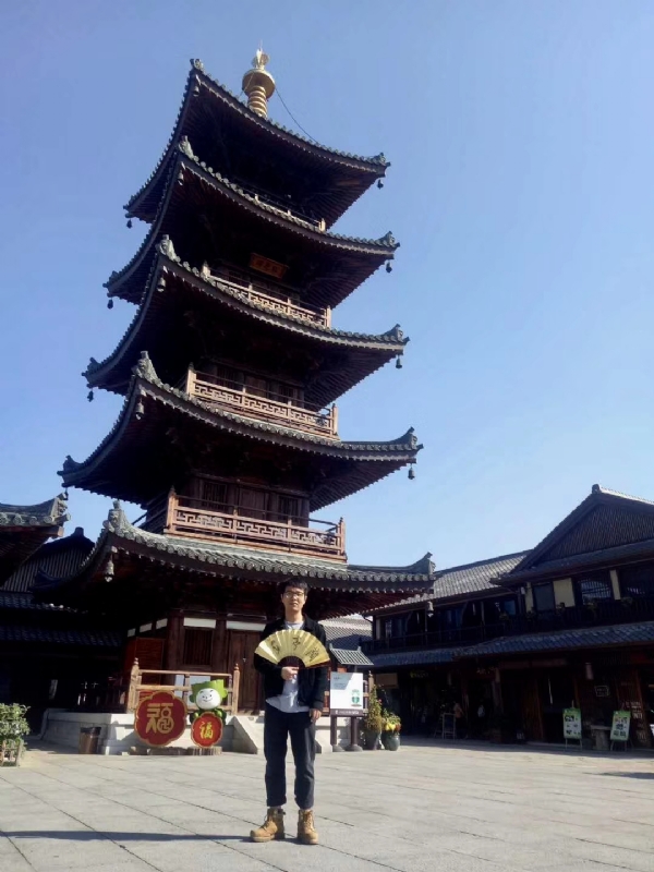 流浪共和的第一张照片--洛阳相亲服务中心