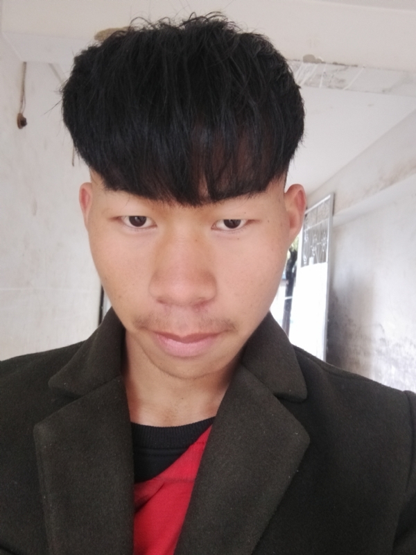少年不在少的第一张照片--洛阳相亲服务中心
