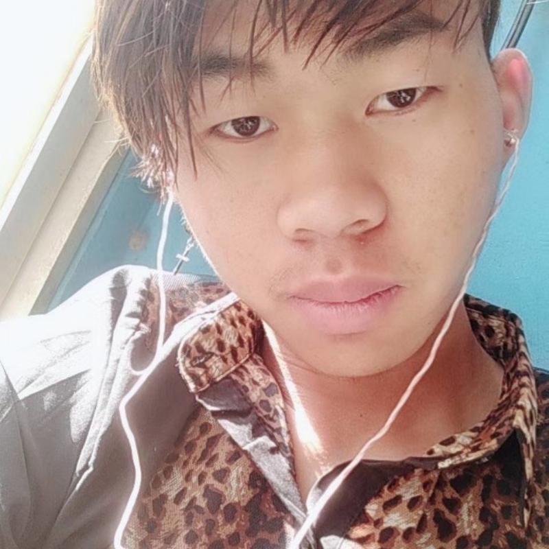 少年不在少的第三张照片--洛阳相亲服务中心