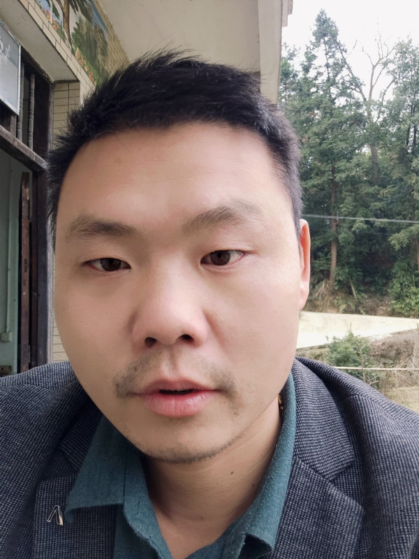 曾小焱的第一张照片--洛阳相亲服务中心