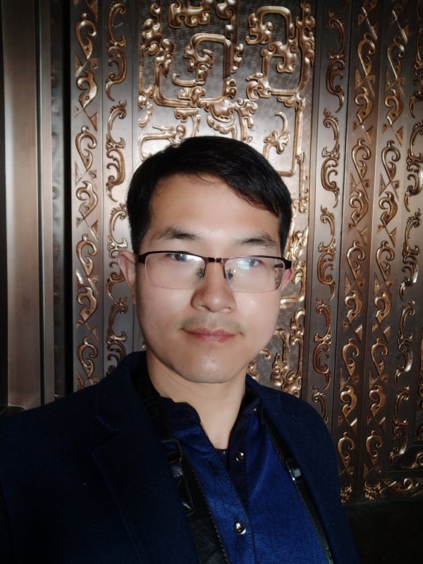鹏鸟的第一张照片--洛阳相亲服务中心