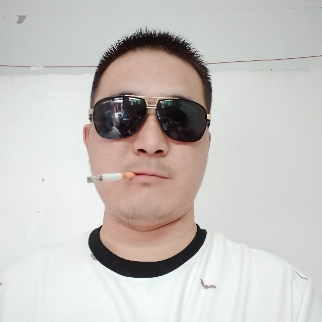 白伟伟的第一张照片--洛阳相亲服务中心