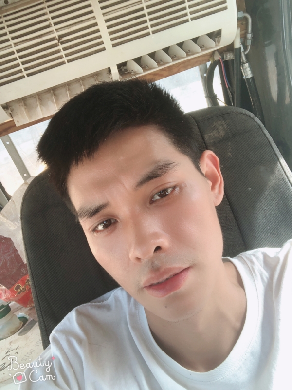 小董的第一张照片--洛阳相亲服务中心