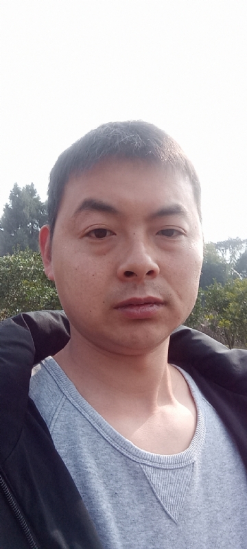 亲亲抱抱我爱你的第一张照片--洛阳相亲服务中心
