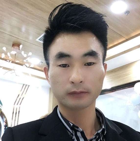 情系半生的第一张照片--洛阳相亲服务中心