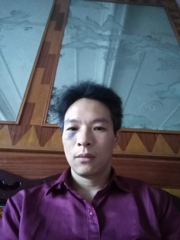风中落叶的第一张照片--洛阳相亲服务中心